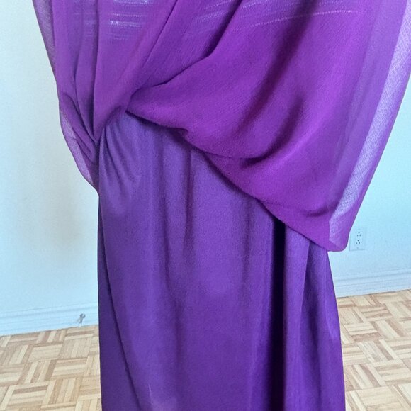 Beautiful Purple Chiffon dress with beaded bust - Picture 11 of 11